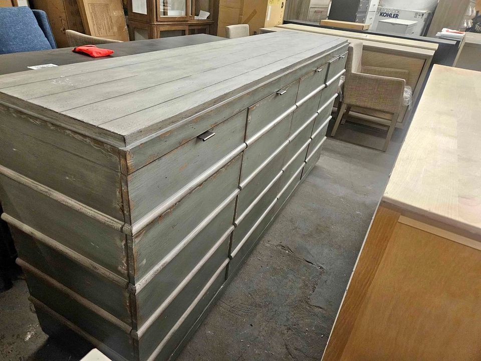 66111 Coast To Coast Furniture Four Door Four Drawer Credenza ( Retails $2000 ) - Image 8