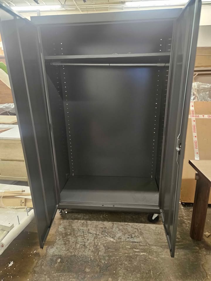 Sandusky 46-Inches W x 72-Inches H x 24-Inches D Freestanding Steel Garage Cabinet in Gray - Image 8