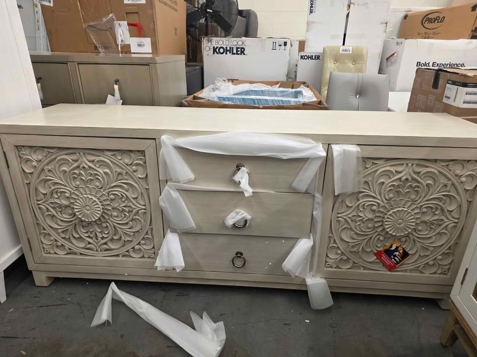 Sundance 2 Door 3 Drawer Accent Cabinet - Image 6