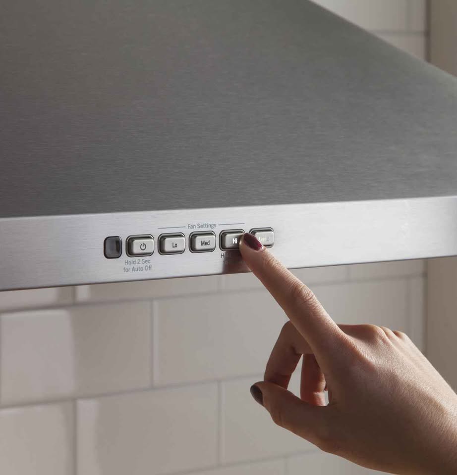 GE 30 in. Convertible Wall-Mount Range Hood with Light in Stainless Steel - Image 4