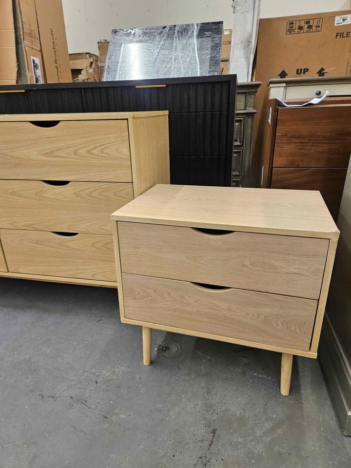 Clara 2-Drawer Nightstand In White Wash - Image 6