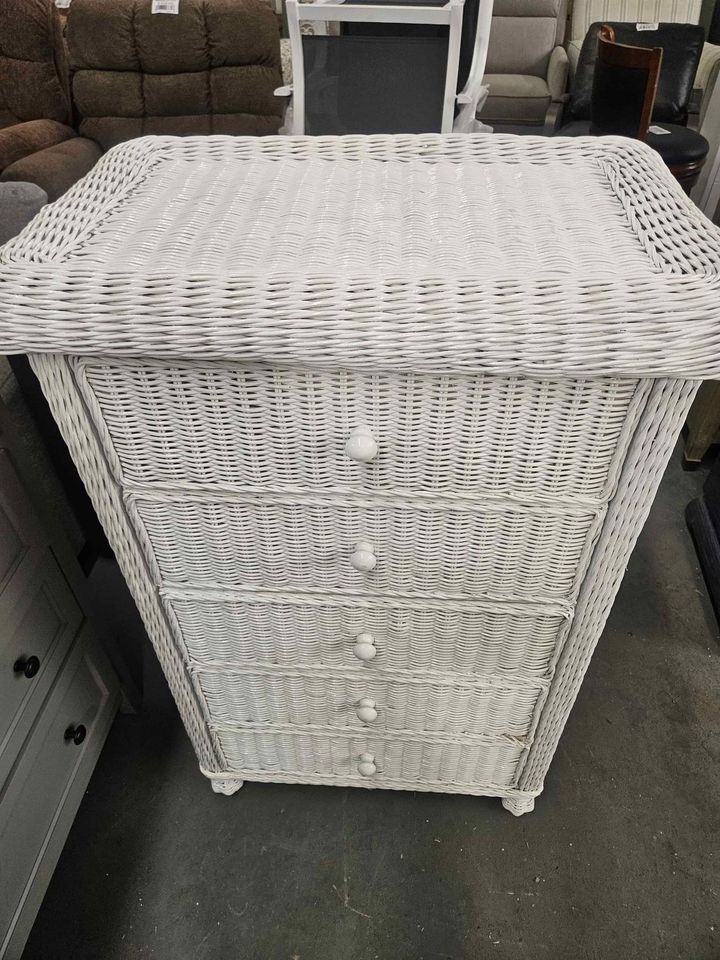 Watkins 5- Drawer Chest - Image 7