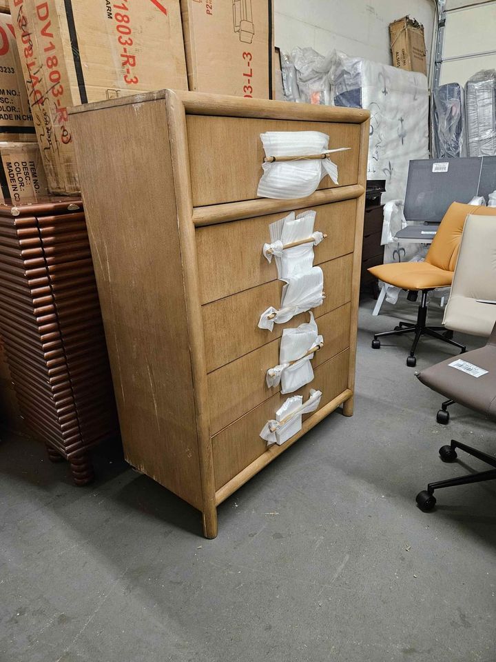 Colleen 5 - Drawer Dresser - Image 3