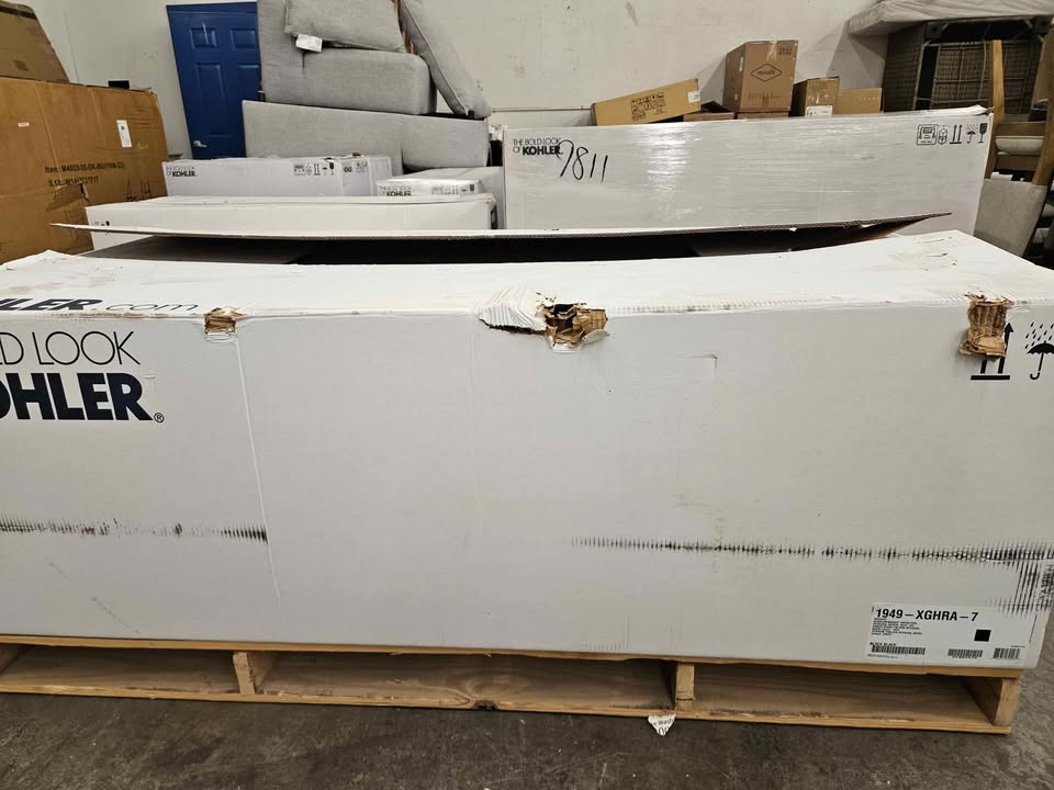 Kohler Archer 66'' x 32'' integral apron Heated BubbleMassage air bath and whirlpool with righthand - Image 7