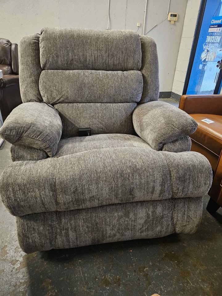 Lane furniture KingComfort Power Recliner ( Light Gray ) - Image 2