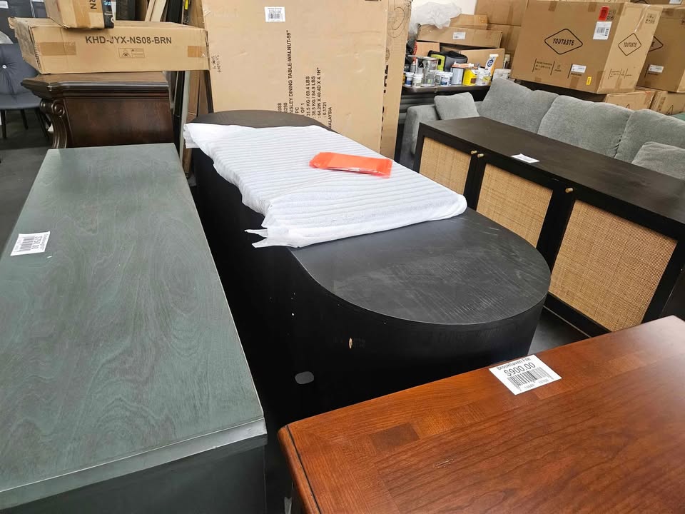 TATE BUFFET By Mitchell Gold + Bob Williams - Image 9