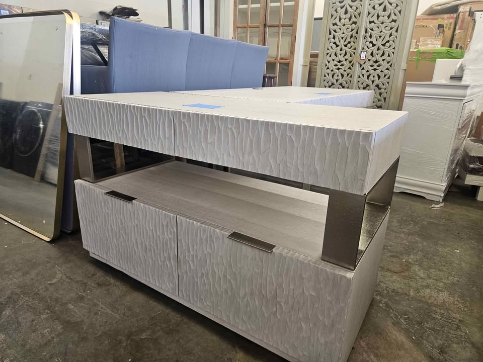 Alesio File Credenza - Elegant Weathered Bone Design with Four Drawers & Shiny Nickel Accents - Image 7