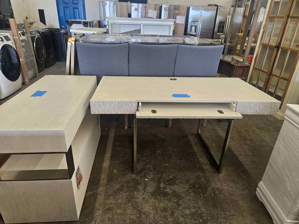 Alesio Desk: Modern Minimalist Design with USB Ports, Drop-Front Drawer & Weathered Bone Finish - Image 9