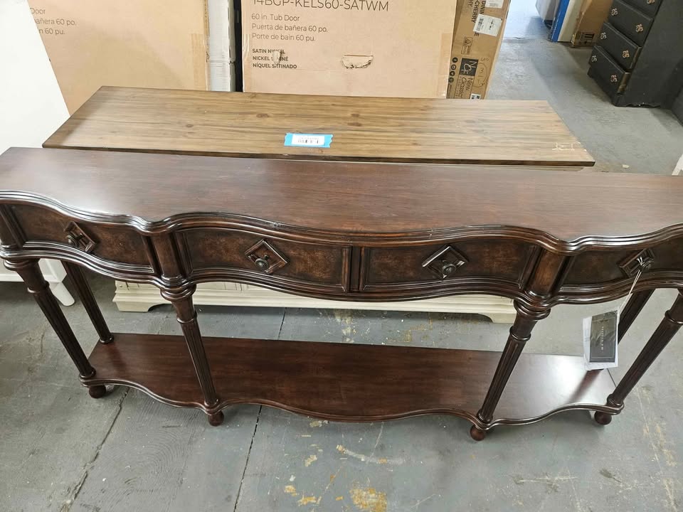 Hooker Furniture Living Room 72'' Hall Console - Image 9