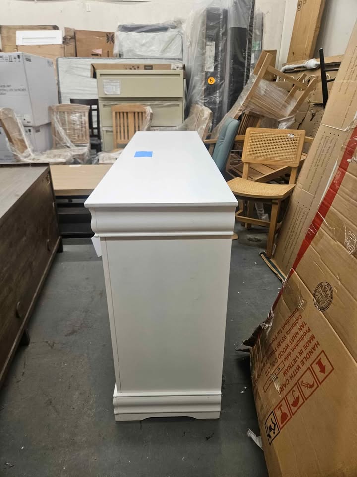 White Dewin 6 Drawer Dresser - Image 9