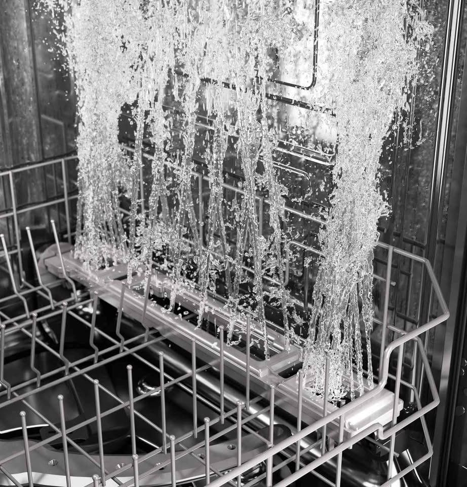 GE Profile ENERGY STAR Smart UltraFresh System Dishwasher with Microban Antimicrobial Technology - Image 6