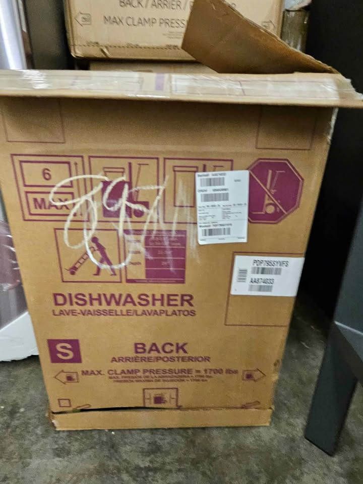 GE Profile ENERGY STAR Smart UltraFresh System Dishwasher with Microban Antimicrobial Technology - Image 8