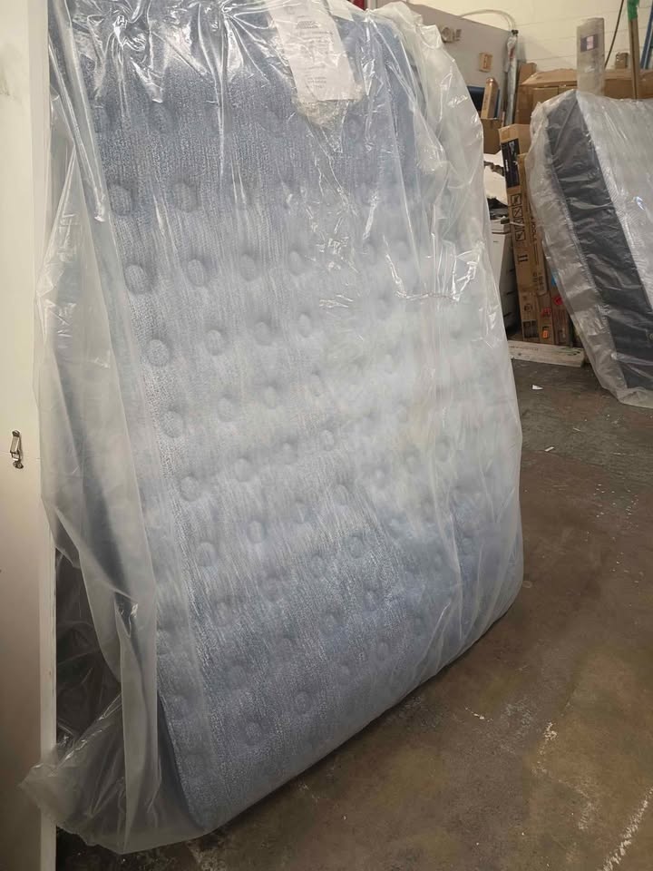 Serta Classic Exclusive 13" Firm Tight Top - Full - Image 10