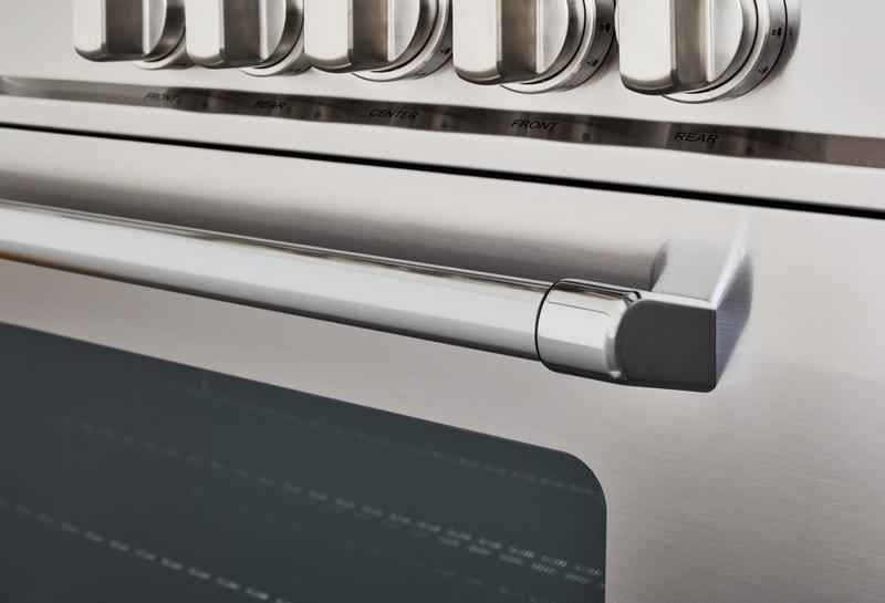 36 inch Induction Range, 5 Heating Zones, Electric Oven ( Retails $5,700.00 ) - Image 6