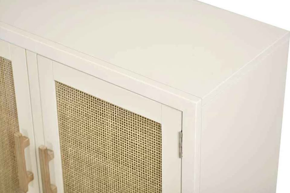 Sea Winds - Venice 4-Door Credenza - B21015-WHITE ( Retails $1800.00 ) - Image 5