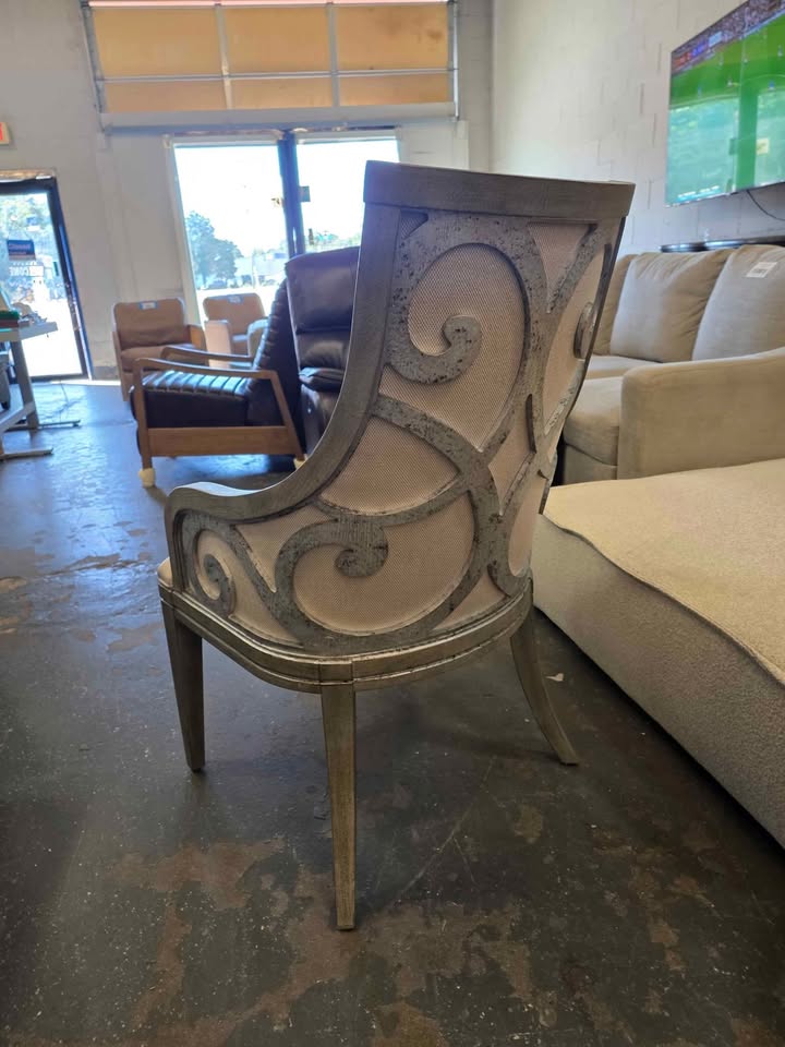 Hooker Furniture Casual Dining Sanctuary Upholstered Arm Chair ( Boucle ) - Image 6