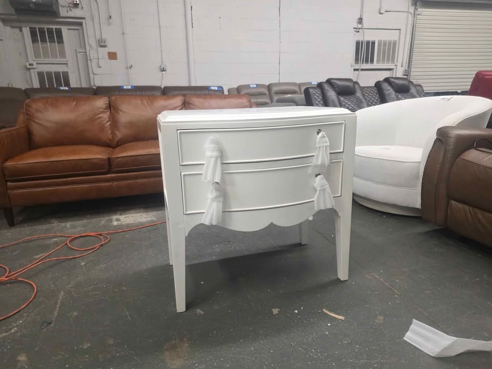 Tommy Bahama Home - Ivory Key Martello Night Table - 543-623 - Image 4