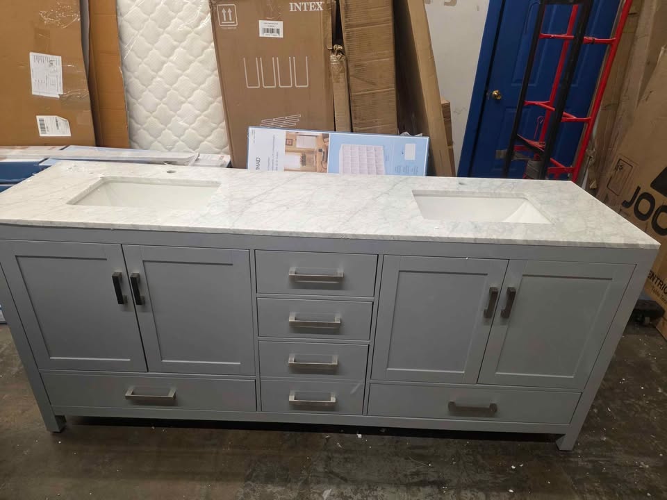 Sheffield 80 in. W x 22 in. D x 35 in. H Double Bath Vanity in Gray with White Carrara Marble Top - Image 7