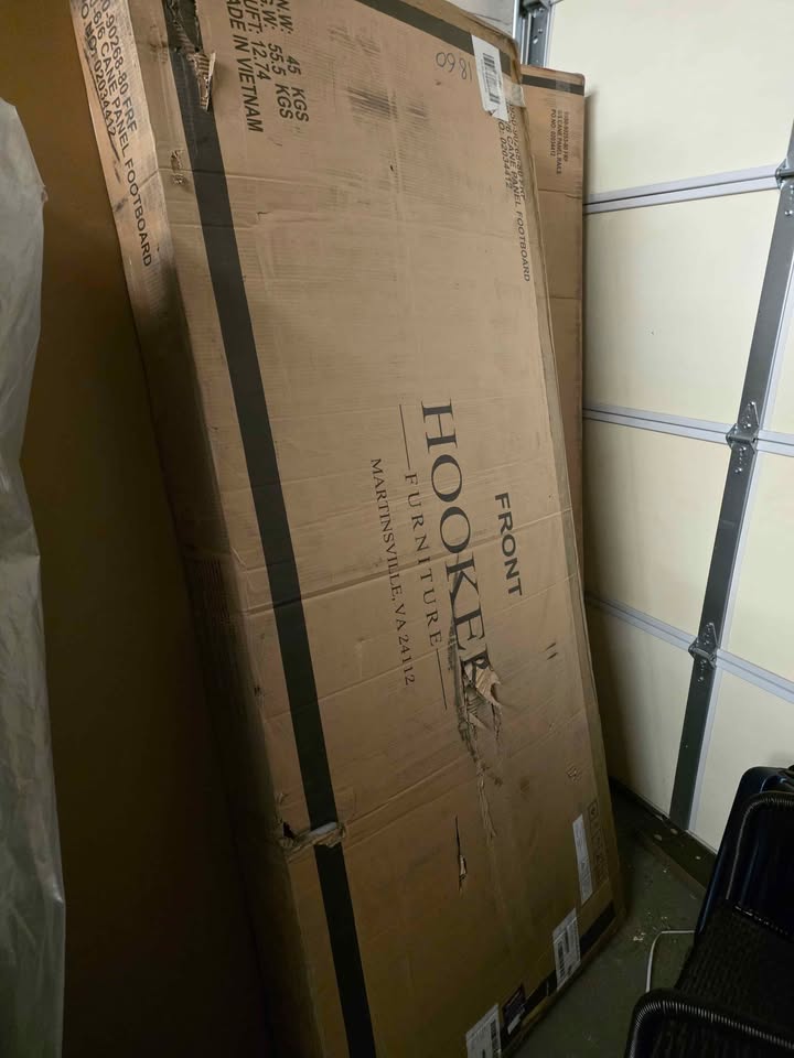 Retreat King Cane Panel Bed - Modern Zen & Island Oasis Fusion with Durable Wood Craftsmanship - Image 7