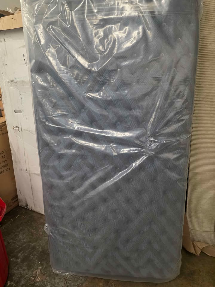 Beautyrest Black Series One 13.5" Extra Firm Tight Top - Twin - Image 5