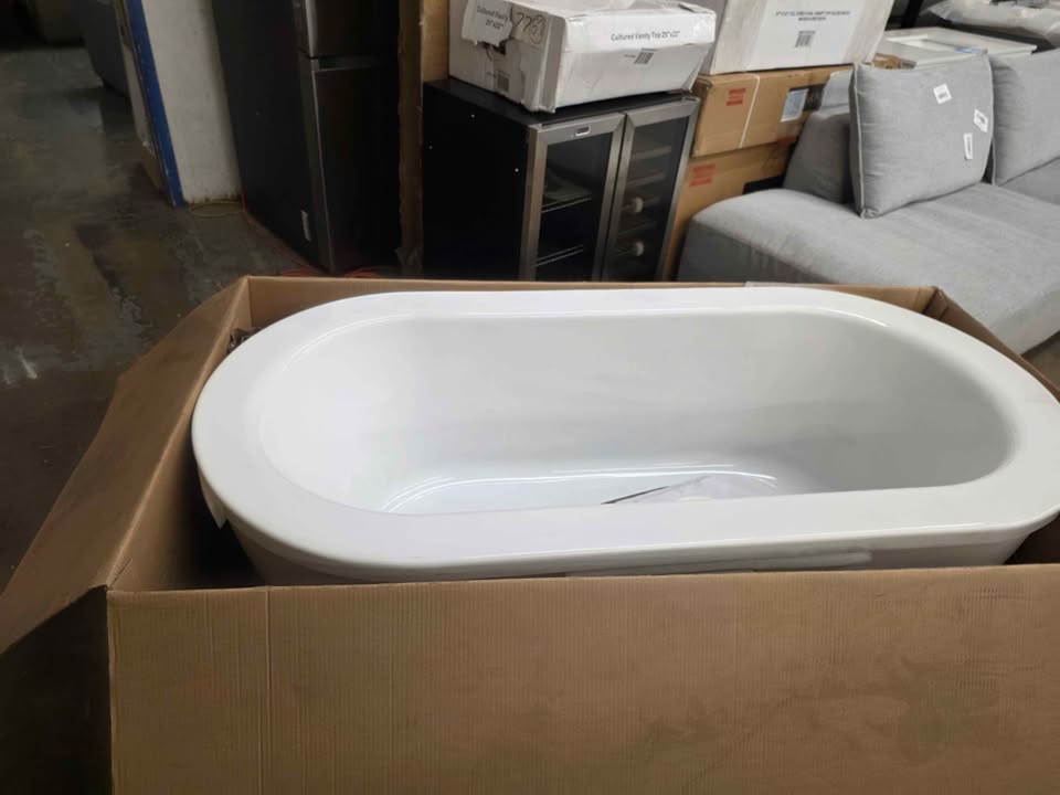 Cadet 66 x 32-Inch Freestanding Bathtub With Drain Chrome Finish - Image 5