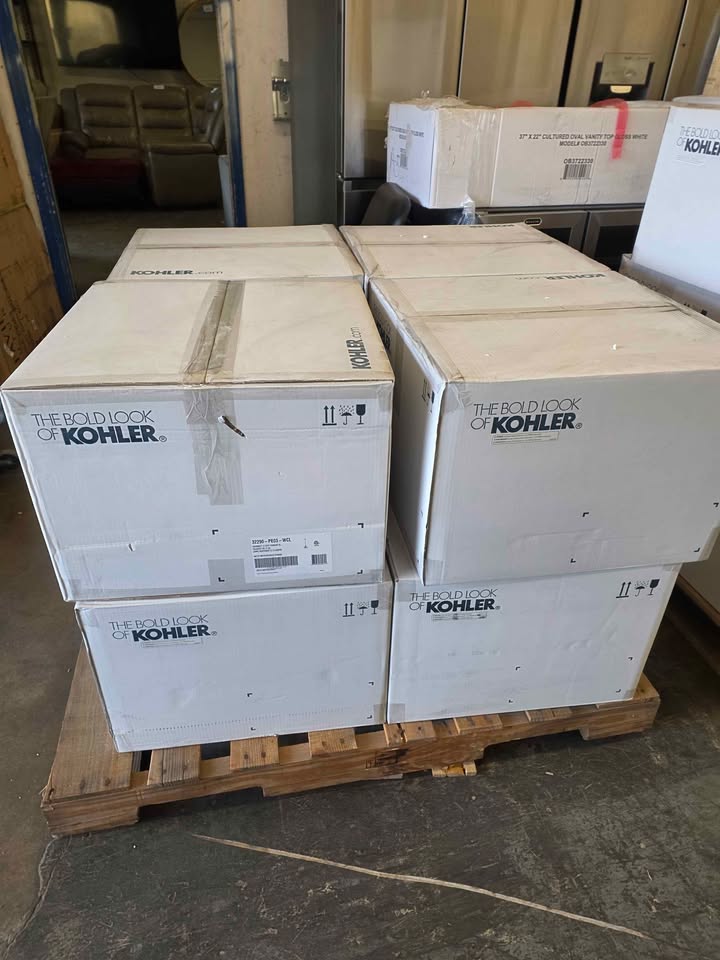 Kohler 32290-PE03-WCL Shaded XL Pendent Light, (3) CFL Lamp, 120 V, White w/ Chrome Trim Housing - Image 5