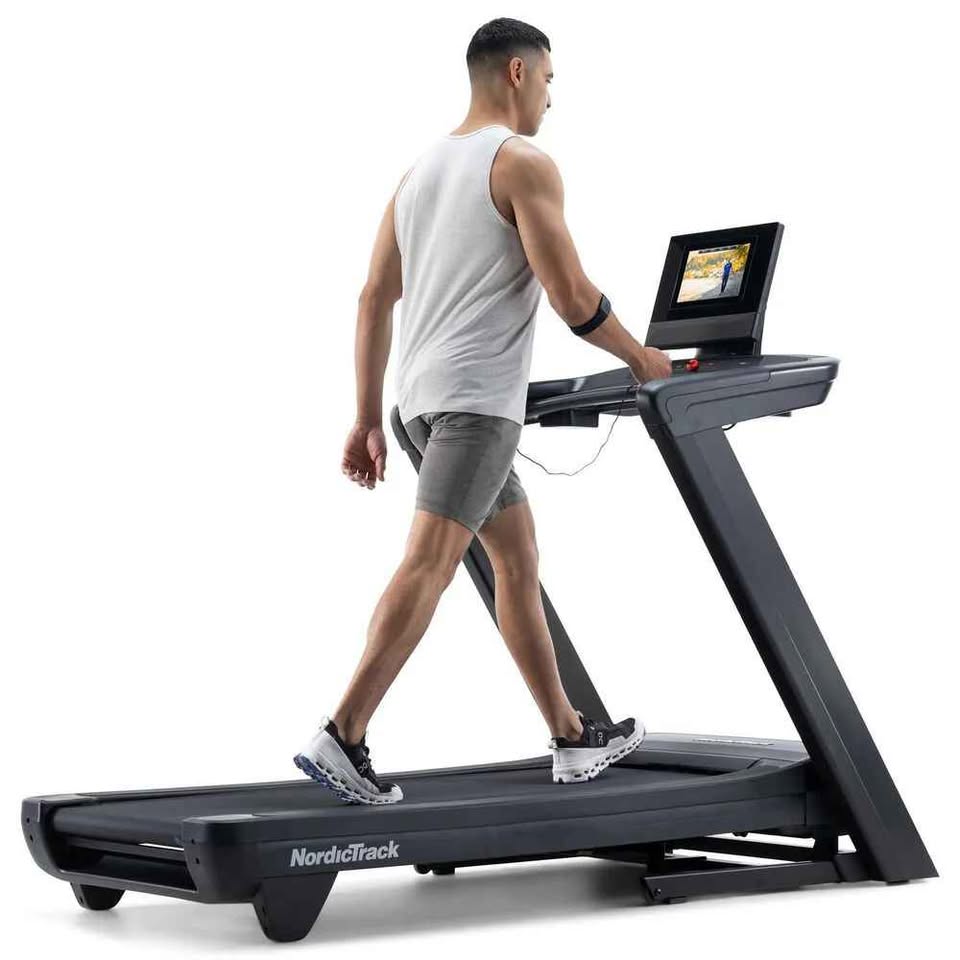 NordicTrack Commercial 1250 Folding Treadmill with iFIT - Image 3