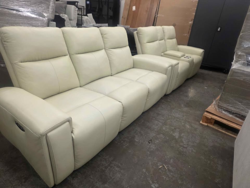 Keegan 3-piece Leather Power Reclining Set with Power Headrests ( Retails $5000.00 ) - Image 6
