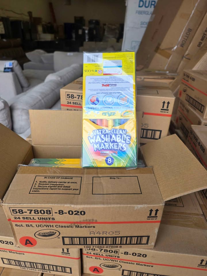 Crayola Classic Broad Line Washable Markers - 8 Piece Set ( Box of 24 pieces) - Image 3