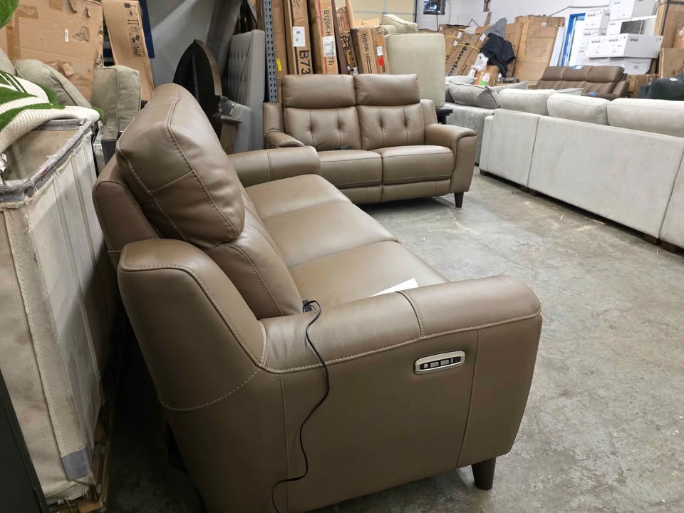 Malibu 2-piece Leather Power Reclining Set with Power Headrests – Sofa and Loveseat - Image 8