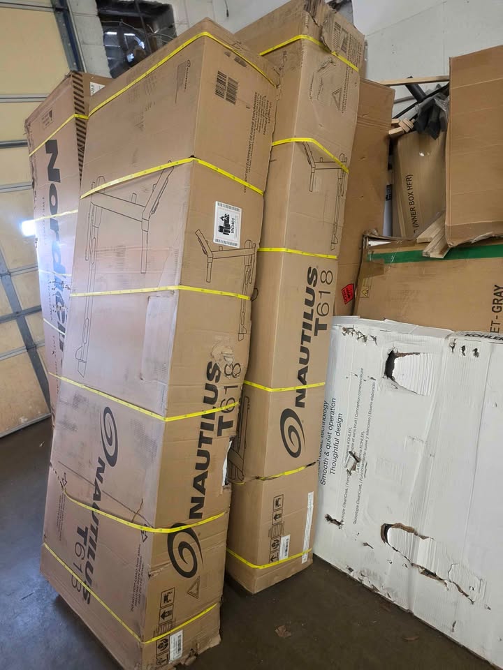 Nautilus T618 Treadmill Black - Image 6