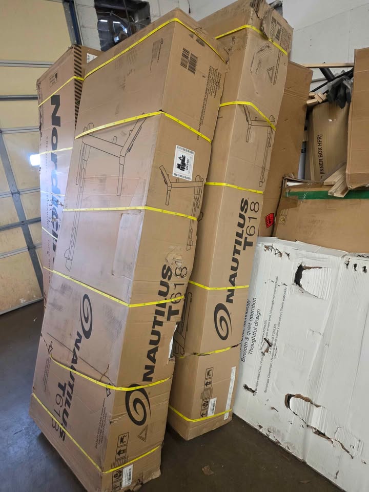 Nautilus T618 Treadmill Black - Image 7