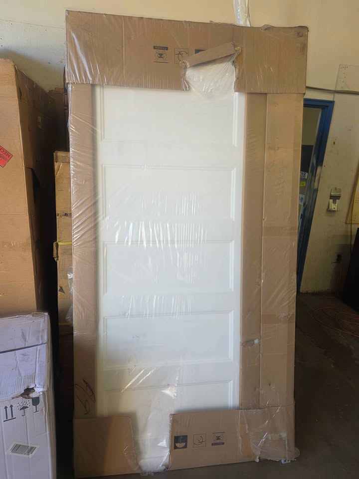 BARNSMITH 36x80 in 5-Panel White Primed Molded Door Slab, Shaker Style Paintable Hollow Core - Image 7