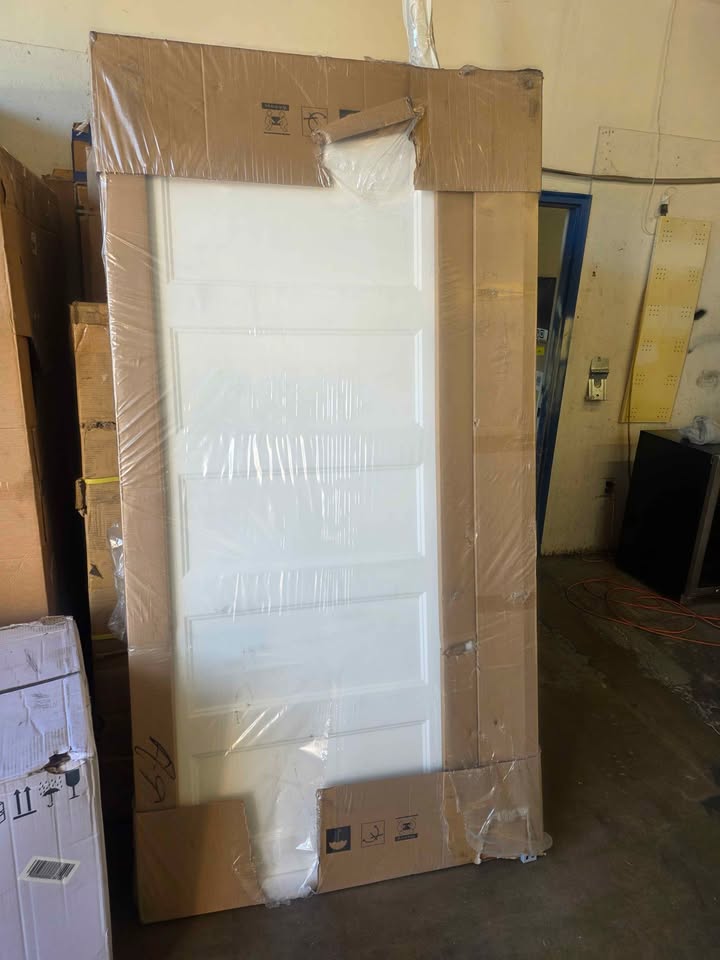 BARNSMITH 36x80 in 5-Panel White Primed Molded Door Slab, Shaker Style Paintable Hollow Core - Image 8