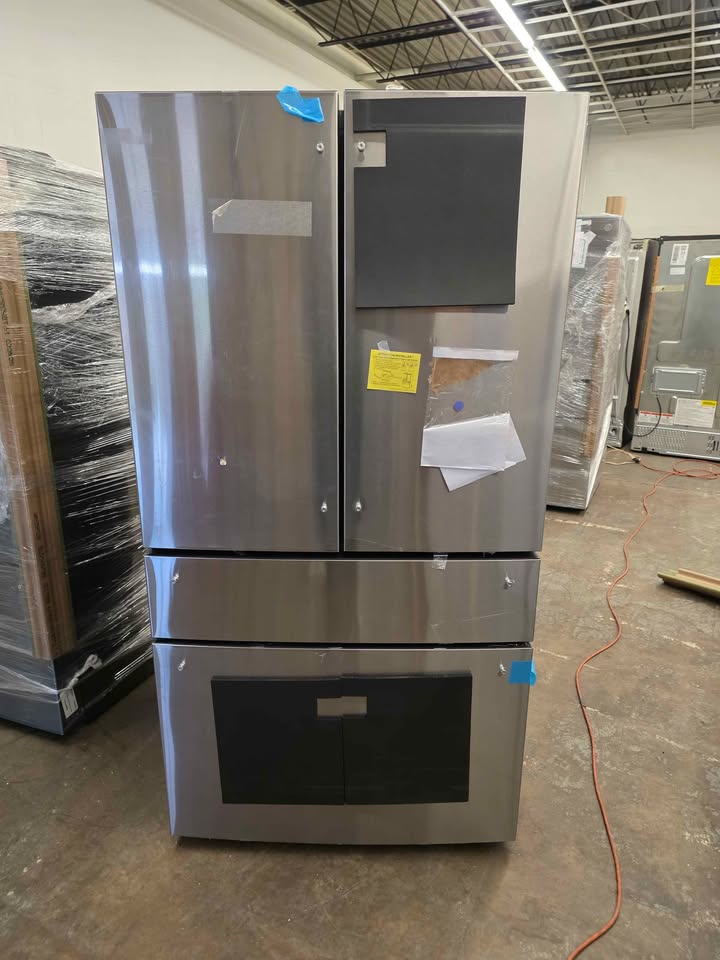 Cafe 28.7 cu. ft. Smart Four Door French Door Refrigerator in Stainless Steel with Dual-Dispense - Image 6