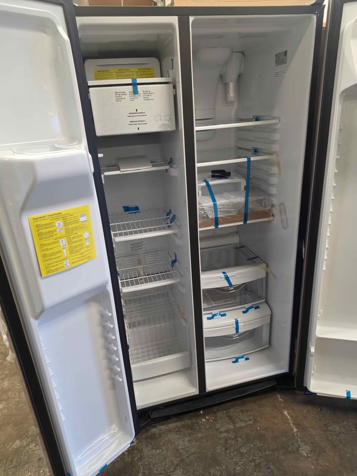 GE 25.3 cu. ft. Side by Side Refrigerator in Fingerprint Resistant Stainless Steel, Standard Depth, - Image 7