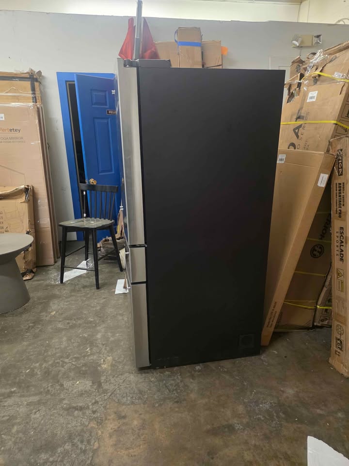 GE Profile 29 cu. ft. 4-Door French Door Refrigerator in Stainless Steel with Dual-Dispense Autofil - Image 8