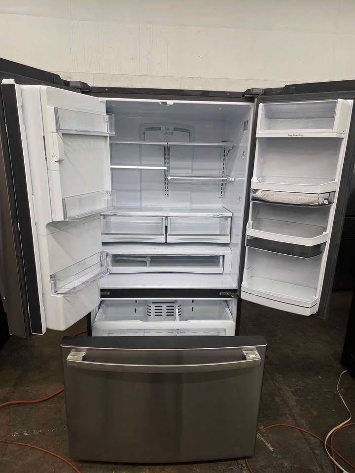 GE Profile 22.1 cu. ft. French Door Refrigerator with Hands-Free Autofill in Stainless Steel, ( CD ) - Image 10