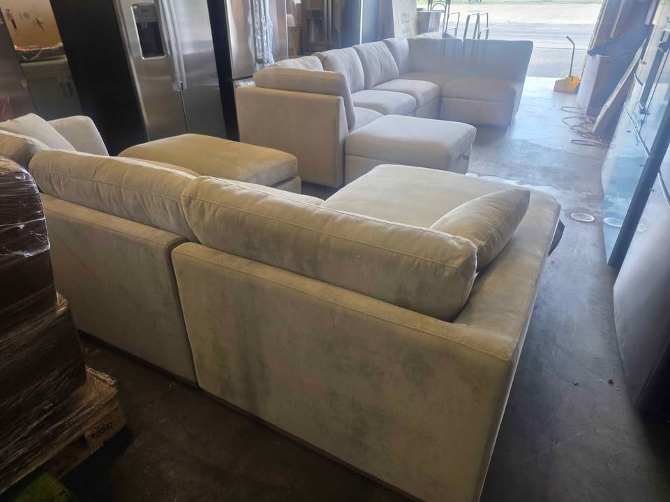 Henredon Caley Reversible Sofa Chaise with Ottoman - Image 8