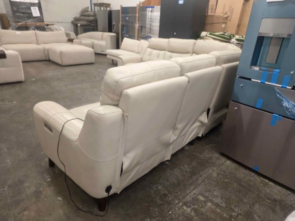 Malibu 4-piece Leather Power Reclining Sectional with Power Headrests ( Cream ) - Image 8
