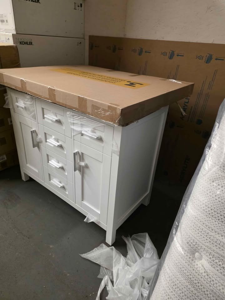 OVE Decors 42 Lakeview Bath Vanity in White - Image 9