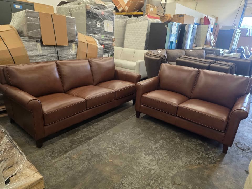 Larsen 2-piece Top Grain Leather Set, Sofa, Loveseat - Image 6