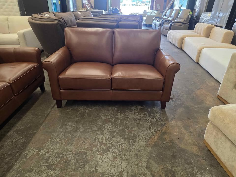 Larsen 2-piece Top Grain Leather Set, Sofa, Loveseat - Image 10