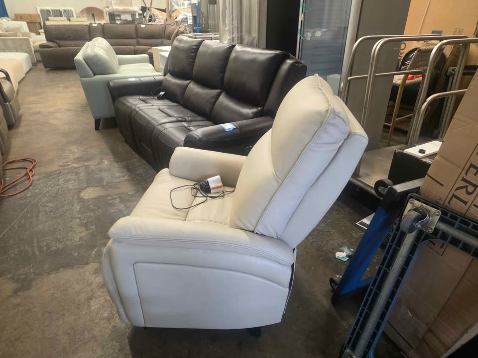 Sanders Leather Power Recliner with Power Headrest ( Cream ) - Image 6