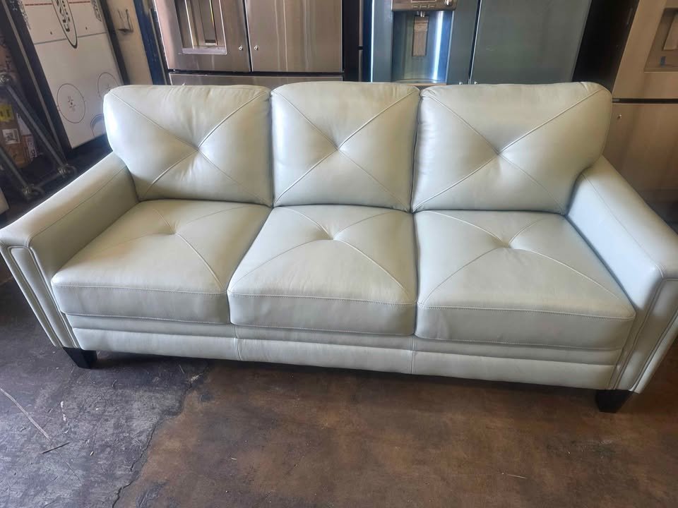 Atmore Top Grain Leather Sofa - Image 9