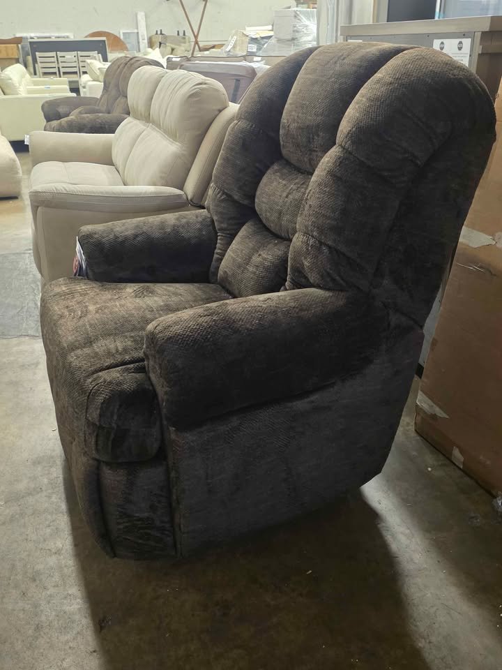 KingComfort 221 MACK RECLINER 221-94-21 ( Chocolate ) - Image 5