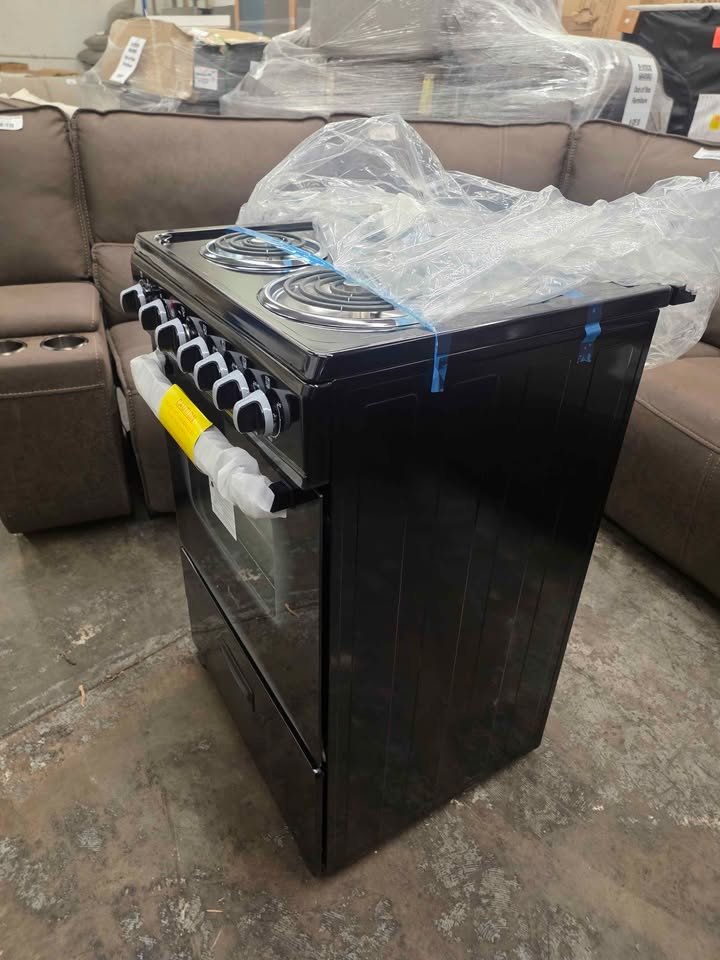 Avanti 24" Freestanding Electric Range with 4 Coil Elements, 2.6 Cu. Ft. Oven Capacity - Image 6