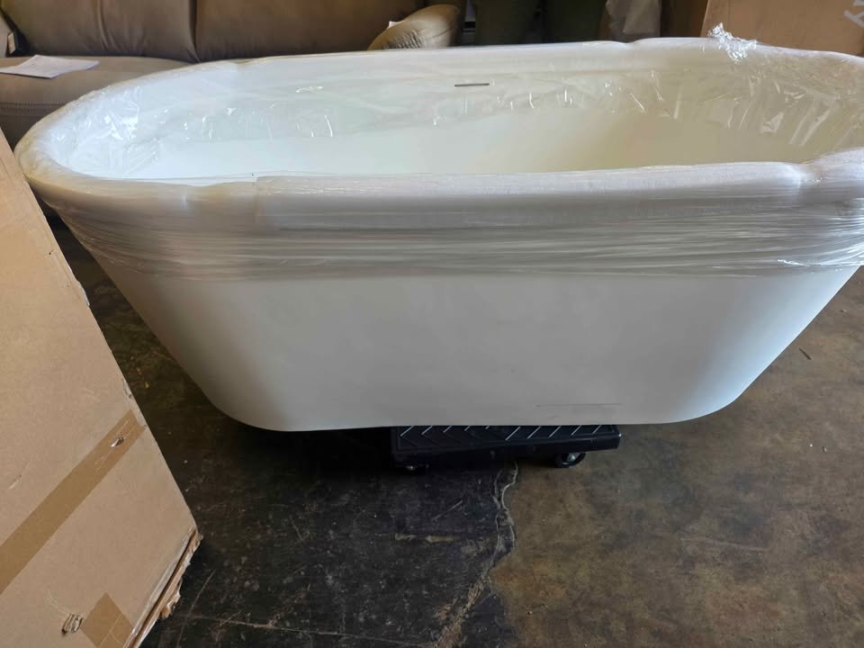 62 in. x 32 in. Stone Resin Freestanding Soaking Bathtub in Matte White with Drain - Image 5