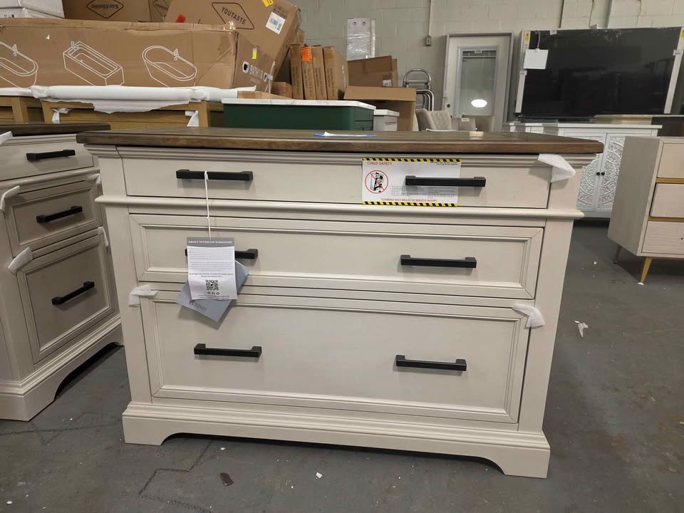 Intercon Furniture Drake 42" Lateral File Cabinet - Image 3