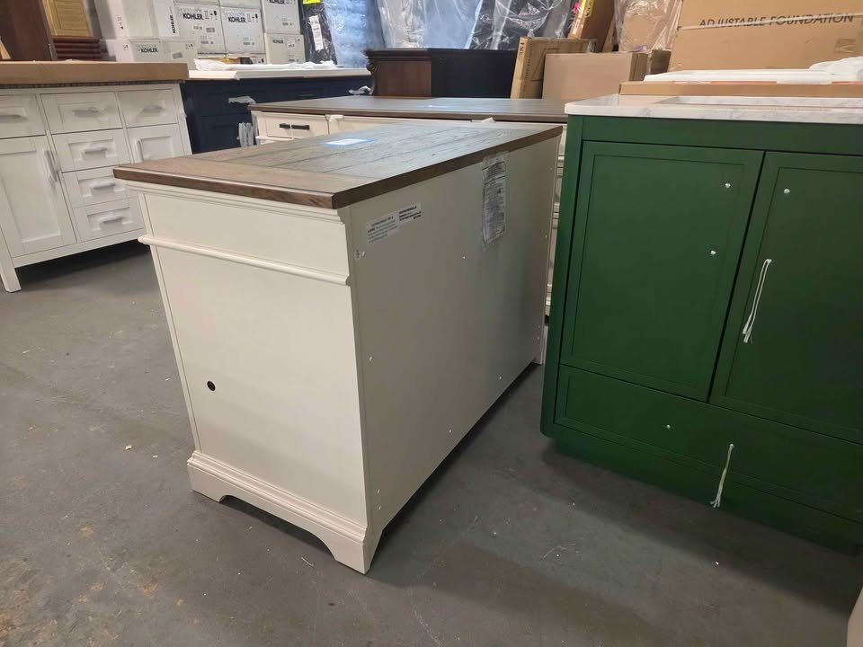 Intercon Furniture Drake 42" Lateral File Cabinet - Image 7